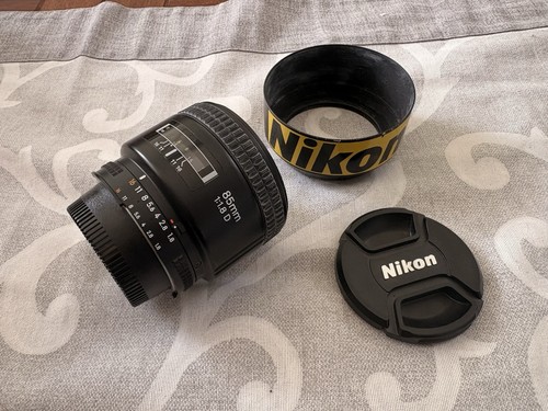 Nikon nikkor 85mm 1 8d - nikon,