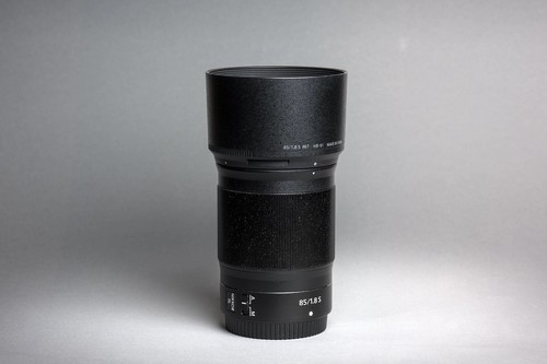 Nikon nikkor 85mm s - f/1.8,